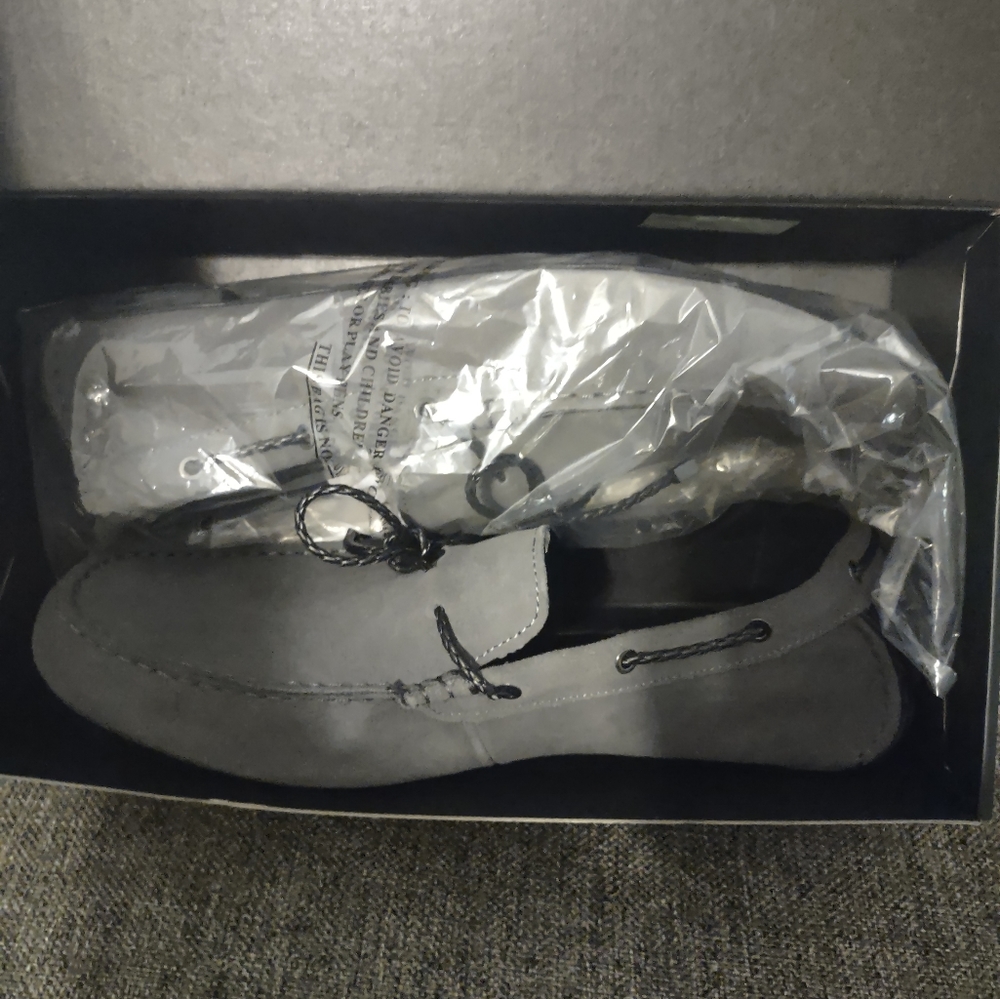 New Shoes - Picture 3 of 6